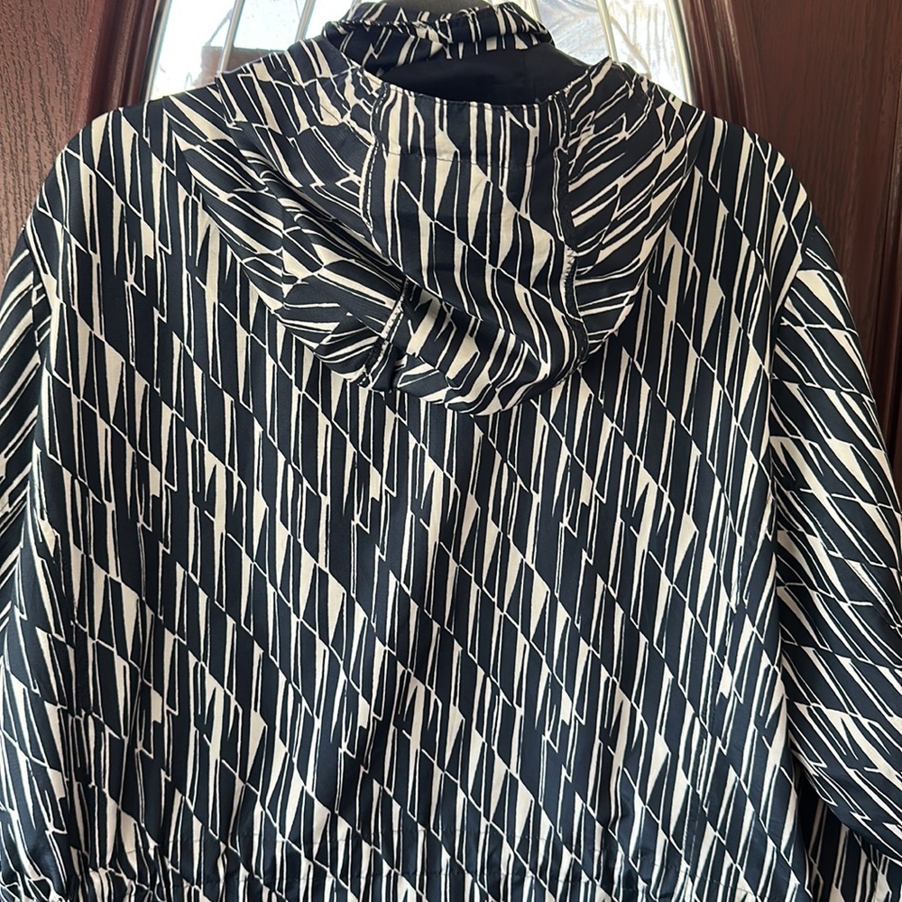 Lands End Lightweight Packable Jacket - image 8